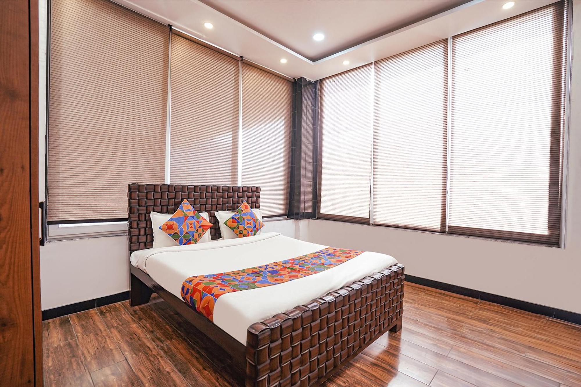 Fabhotel Villa De Benares Exterior photo